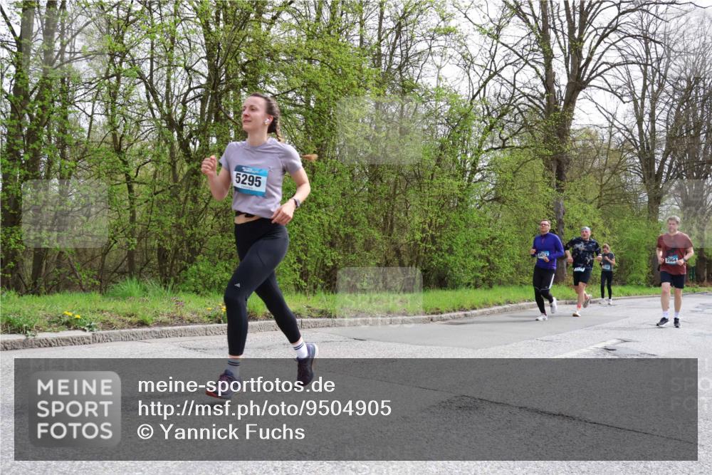 12.04.2026 - 45. Internationalen Wilhelmsburger Insellauf Yannick Fuchs http://msf.ph/oto/9504905 12.04.2026 12:54:41 Laufen 5295, 541, 2964 meine-sportfotos.de