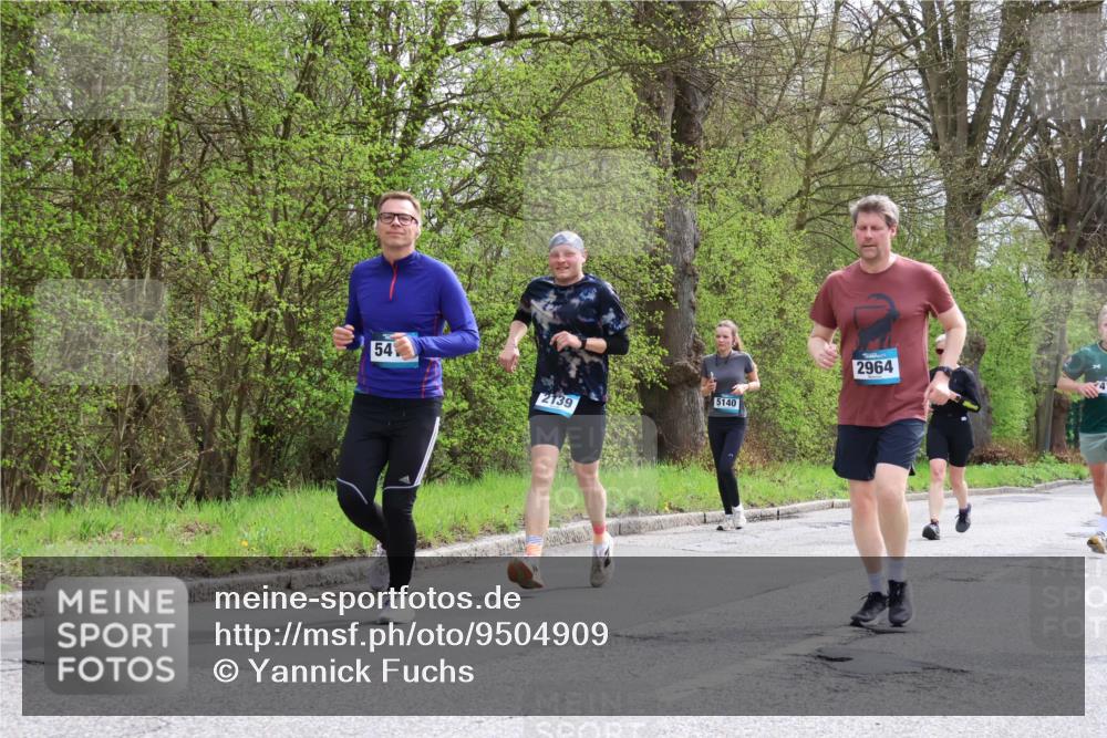 12.04.2026 - 45. Internationalen Wilhelmsburger Insellauf Yannick Fuchs http://msf.ph/oto/9504909 12.04.2026 12:54:42 Laufen 54, 5140, 2139, 2964 meine-sportfotos.de