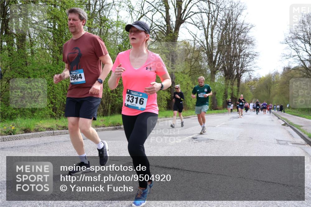 12.04.2026 - 45. Internationalen Wilhelmsburger Insellauf Yannick Fuchs http://msf.ph/oto/9504920 12.04.2026 12:54:44 Laufen 2964, 3316, 410 meine-sportfotos.de