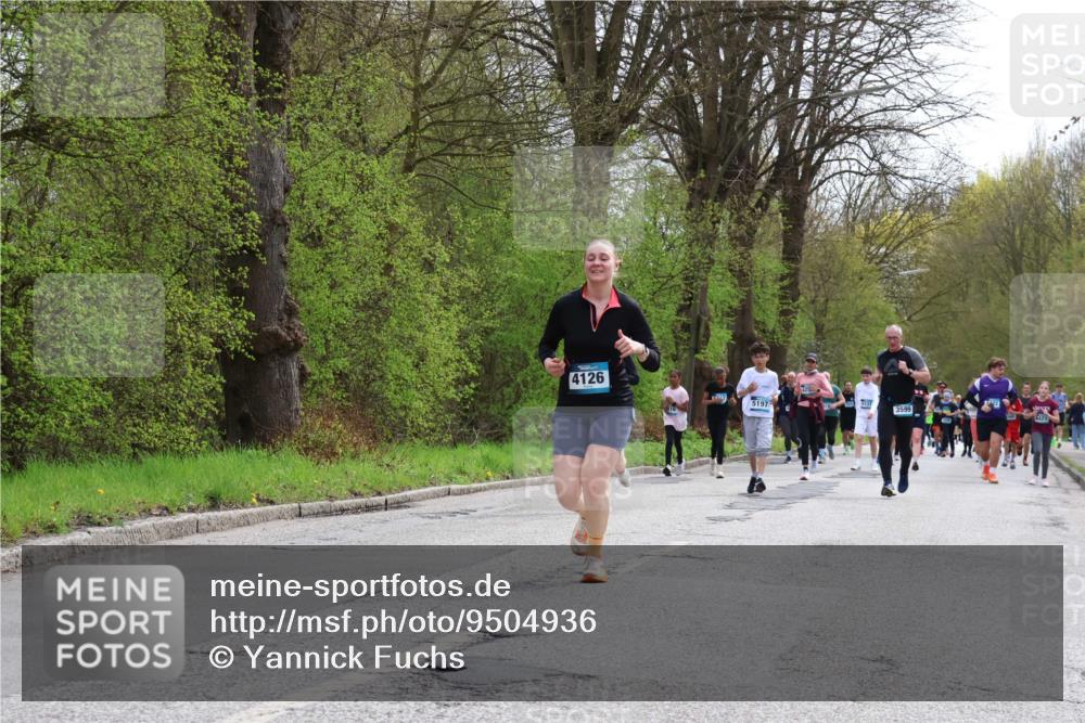12.04.2026 - 45. Internationalen Wilhelmsburger Insellauf Yannick Fuchs http://msf.ph/oto/9504936 12.04.2026 12:54:47 Laufen 4126, 5197, 5137, 3599 meine-sportfotos.de
