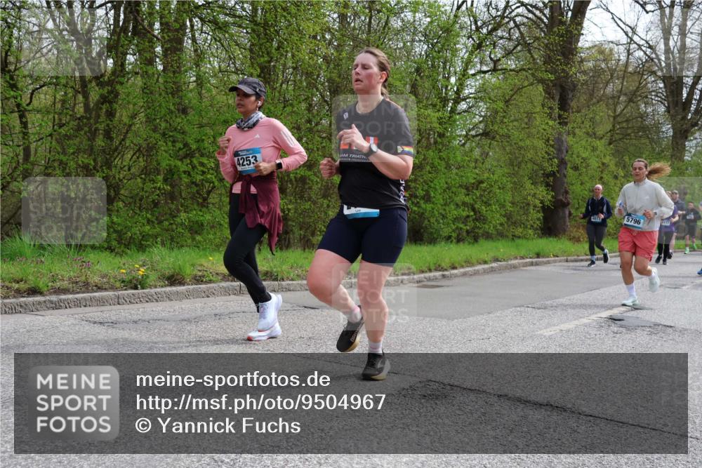 12.04.2026 - 45. Internationalen Wilhelmsburger Insellauf Yannick Fuchs http://msf.ph/oto/9504967 12.04.2026 12:54:59 Laufen 4253, 5796, 3433 meine-sportfotos.de