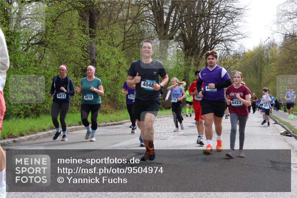 12.04.2026 - 45. Internationalen Wilhelmsburger Insellauf Yannick Fuchs http://msf.ph/oto/9504974 12.04.2026 12:55:01 Laufen 4817, 4818, 4433, 4048, 2736, 506, 44, 4423 meine-sportfotos.de