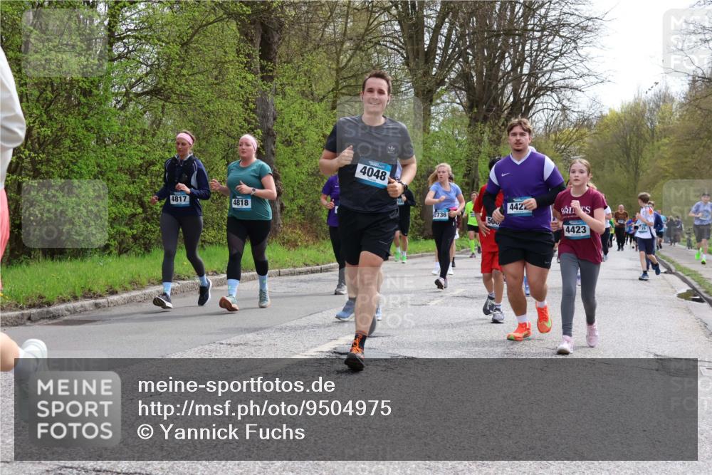 12.04.2026 - 45. Internationalen Wilhelmsburger Insellauf Yannick Fuchs http://msf.ph/oto/9504975 12.04.2026 12:55:01 Laufen 4817, 4818, 4048, 2736, 500, 442, 4423 meine-sportfotos.de