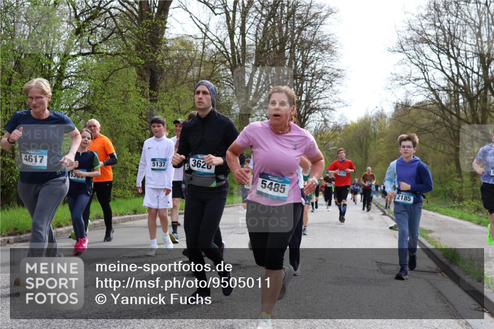 12.04.2026 - 45. Internationalen Wilhelmsburger Insellauf Yannick Fuchs http://msf.ph/oto/9505011 12.04.2026 12:55:08 Laufen 4617, 5137, 3626, 5485, 4236, 2185 meine-sportfotos.de