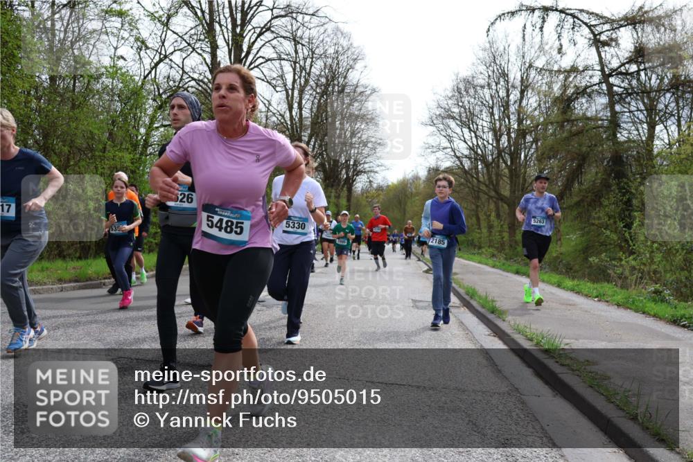 12.04.2026 - 45. Internationalen Wilhelmsburger Insellauf Yannick Fuchs http://msf.ph/oto/9505015 12.04.2026 12:55:08 Laufen 17, 535, 26, 5485, 5330, 3995, 2185, 5263 meine-sportfotos.de