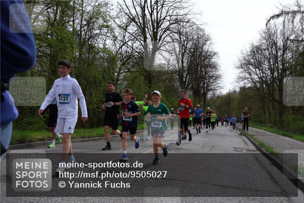 12.04.2026 - 45. Internationalen Wilhelmsburger Insellauf Yannick Fuchs http://msf.ph/oto/9505027 12.04.2026 12:55:11 Laufen 58, 5137, 300, 5848, 3995, 4236 meine-sportfotos.de