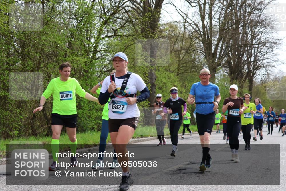 12.04.2026 - 45. Internationalen Wilhelmsburger Insellauf Yannick Fuchs http://msf.ph/oto/9505038 12.04.2026 12:55:13 Laufen 5827, 4123, 2023, 5486, 5765, 2536 meine-sportfotos.de