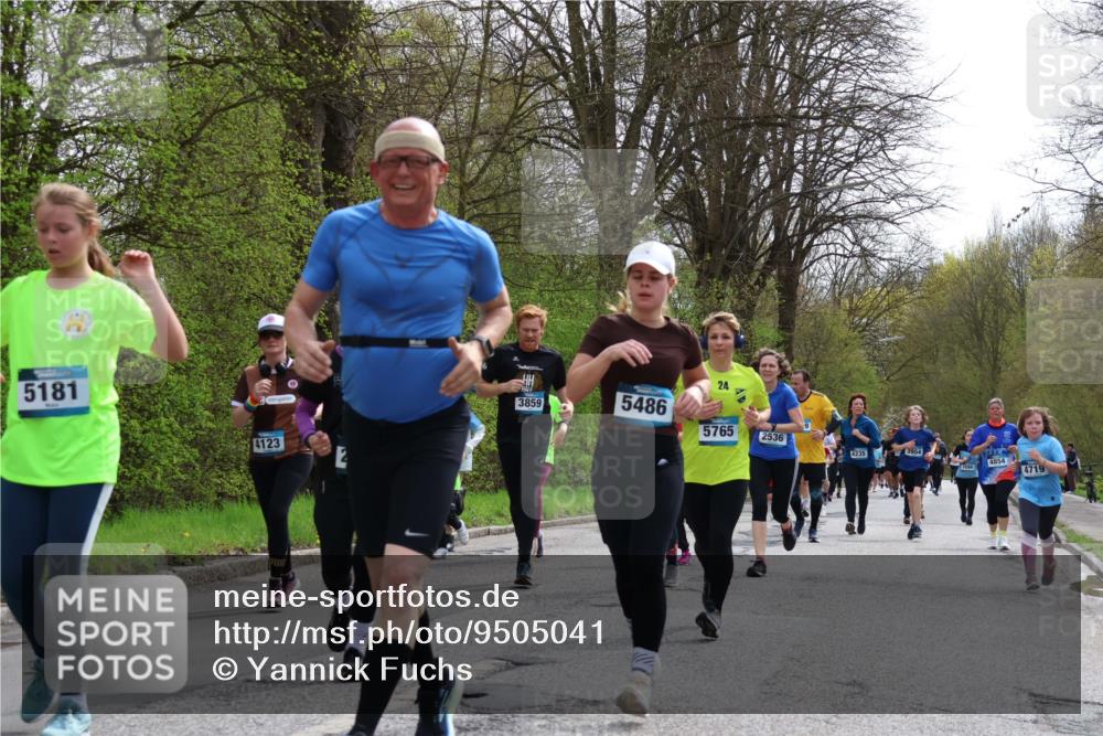 12.04.2026 - 45. Internationalen Wilhelmsburger Insellauf Yannick Fuchs http://msf.ph/oto/9505041 12.04.2026 12:55:14 Laufen 5181, 4123, 3859, 5486, 24, 5765, 2536, 4235, 3954, 4854, 4719 meine-sportfotos.de