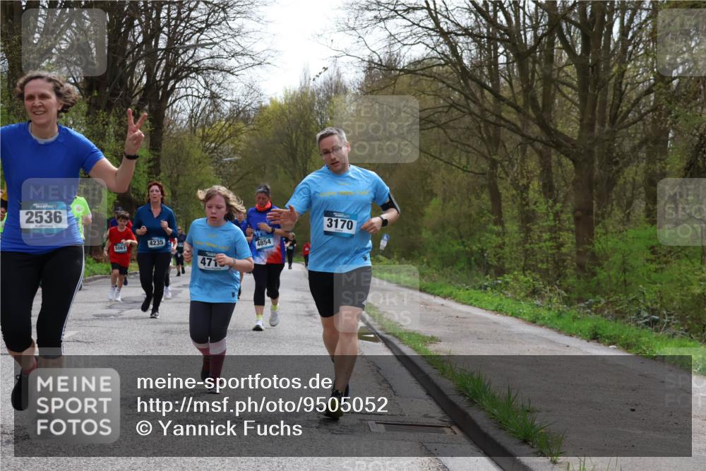 12.04.2026 - 45. Internationalen Wilhelmsburger Insellauf Yannick Fuchs http://msf.ph/oto/9505052 12.04.2026 12:55:16 Laufen 2536, 5061, 4235, 471, 4854, 3170 meine-sportfotos.de