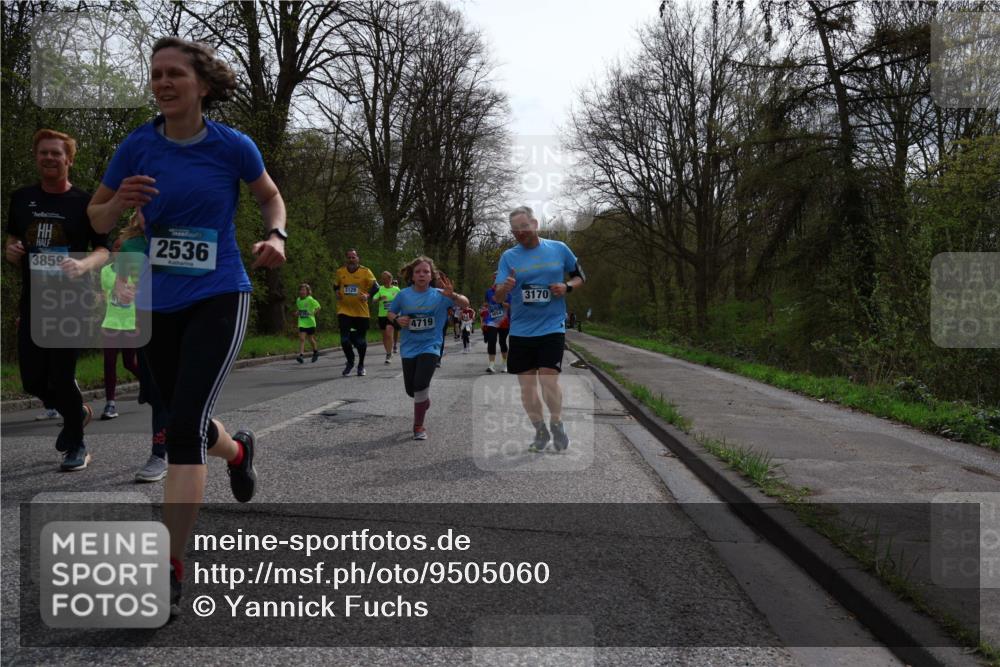 12.04.2026 - 45. Internationalen Wilhelmsburger Insellauf Yannick Fuchs http://msf.ph/oto/9505060 12.04.2026 12:55:18 Laufen 3859, 2536, 3129, 3170, 4719, 4854 meine-sportfotos.de