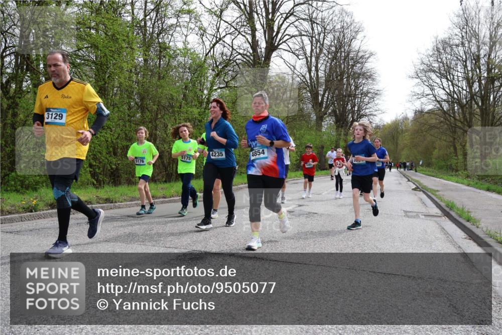 12.04.2026 - 45. Internationalen Wilhelmsburger Insellauf Yannick Fuchs http://msf.ph/oto/9505077 12.04.2026 12:55:21 Laufen 3129, 4235, 5175, 4854, 5176 meine-sportfotos.de