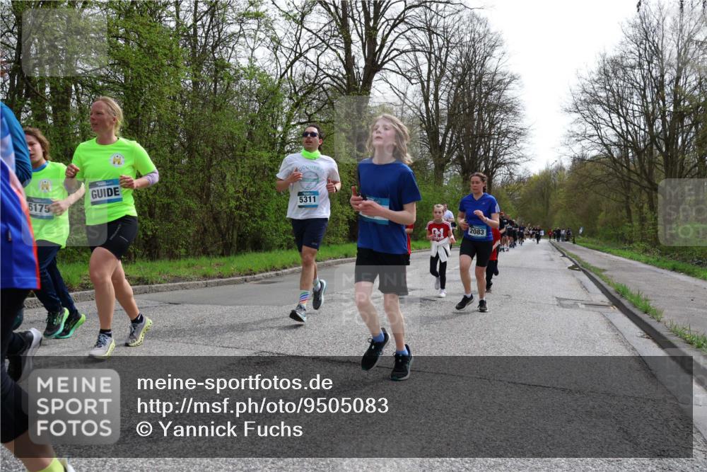 12.04.2026 - 45. Internationalen Wilhelmsburger Insellauf Yannick Fuchs http://msf.ph/oto/9505083 12.04.2026 12:55:22 Laufen 5175, 5311, 2083 meine-sportfotos.de