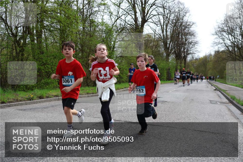 12.04.2026 - 45. Internationalen Wilhelmsburger Insellauf Yannick Fuchs http://msf.ph/oto/9505093 12.04.2026 12:55:25 Laufen 5061, 470, 5162 meine-sportfotos.de