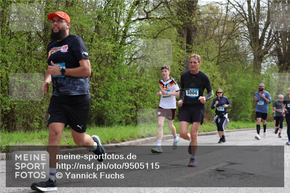 12.04.2026 - 45. Internationalen Wilhelmsburger Insellauf Yannick Fuchs http://msf.ph/oto/9505115 12.04.2026 12:55:29 Laufen 3804, 3618, 3862 meine-sportfotos.de