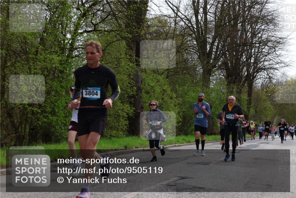 12.04.2026 - 45. Internationalen Wilhelmsburger Insellauf Yannick Fuchs http://msf.ph/oto/9505119 12.04.2026 12:55:30 Laufen 3804, 361, 3862, 4114 meine-sportfotos.de