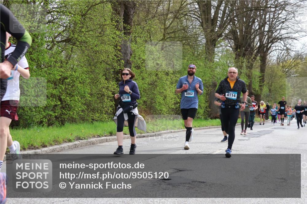 12.04.2026 - 45. Internationalen Wilhelmsburger Insellauf Yannick Fuchs http://msf.ph/oto/9505120 12.04.2026 12:55:30 Laufen 3618, 3862, 4114 meine-sportfotos.de