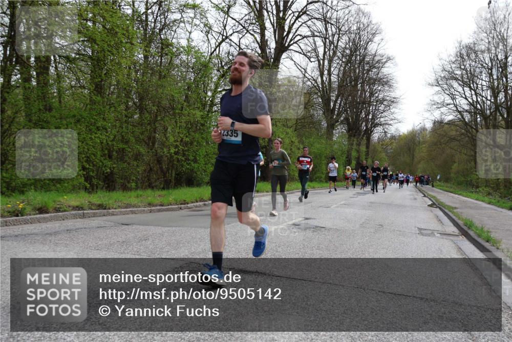 12.04.2026 - 45. Internationalen Wilhelmsburger Insellauf Yannick Fuchs http://msf.ph/oto/9505142 12.04.2026 12:55:36 Laufen 2335 meine-sportfotos.de