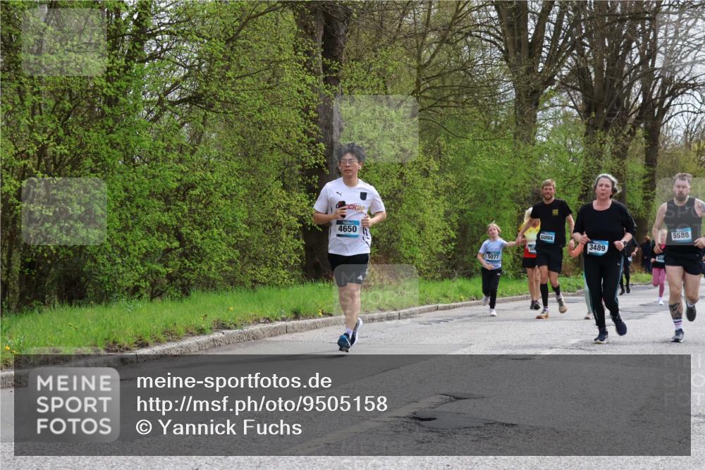 12.04.2026 - 45. Internationalen Wilhelmsburger Insellauf Yannick Fuchs http://msf.ph/oto/9505158 12.04.2026 12:55:40 Laufen 24, 4650, 5077, 5588, 3489 meine-sportfotos.de