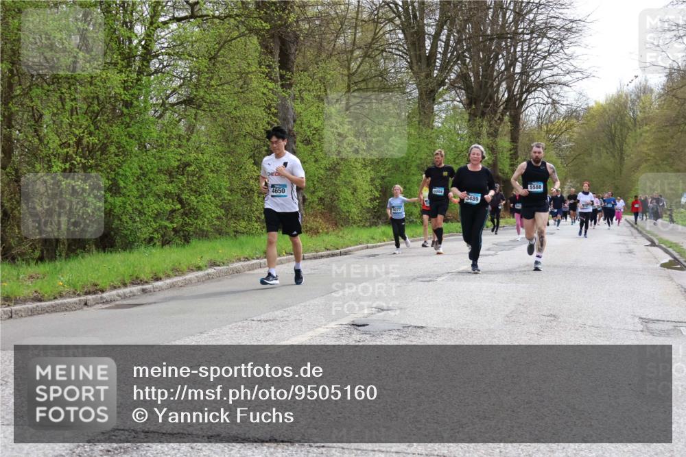 12.04.2026 - 45. Internationalen Wilhelmsburger Insellauf Yannick Fuchs http://msf.ph/oto/9505160 12.04.2026 12:55:40 Laufen 4650, 5077, 5588, 3489 meine-sportfotos.de
