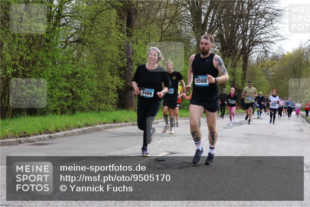 12.04.2026 - 45. Internationalen Wilhelmsburger Insellauf Yannick Fuchs http://msf.ph/oto/9505170 12.04.2026 12:55:42 Laufen 3489, 5588, 4886, 5677, 4797 meine-sportfotos.de
