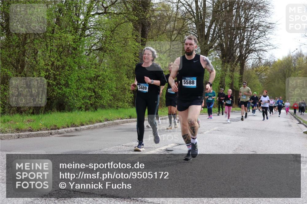 12.04.2026 - 45. Internationalen Wilhelmsburger Insellauf Yannick Fuchs http://msf.ph/oto/9505172 12.04.2026 12:55:42 Laufen 3489, 5588, 4217, 4886 meine-sportfotos.de