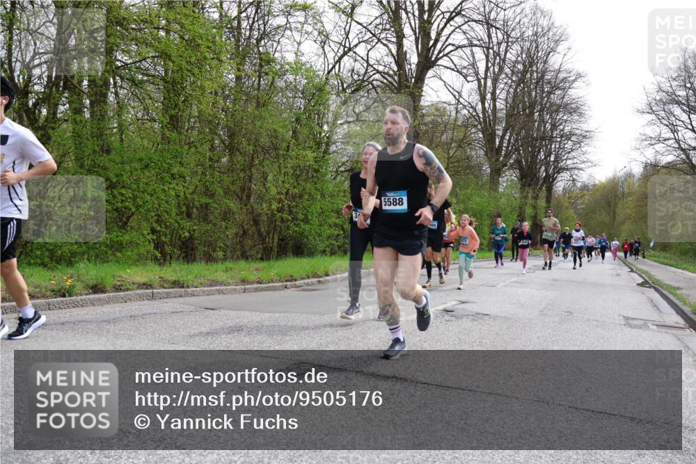 12.04.2026 - 45. Internationalen Wilhelmsburger Insellauf Yannick Fuchs http://msf.ph/oto/9505176 12.04.2026 12:55:43 Laufen 5588, 072 meine-sportfotos.de