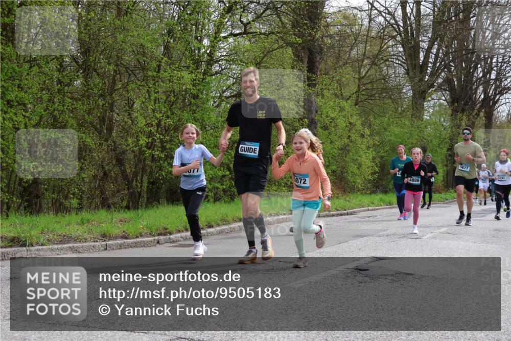 12.04.2026 - 45. Internationalen Wilhelmsburger Insellauf Yannick Fuchs http://msf.ph/oto/9505183 12.04.2026 12:55:45 Laufen 5072, 4886, 5677, 4797 meine-sportfotos.de