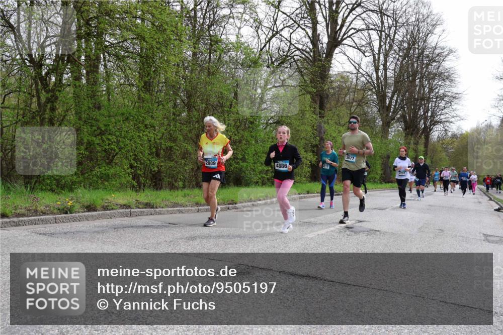 12.04.2026 - 45. Internationalen Wilhelmsburger Insellauf Yannick Fuchs http://msf.ph/oto/9505197 12.04.2026 12:55:47 Laufen 2089, 4886, 4217, 5677, 4797 meine-sportfotos.de