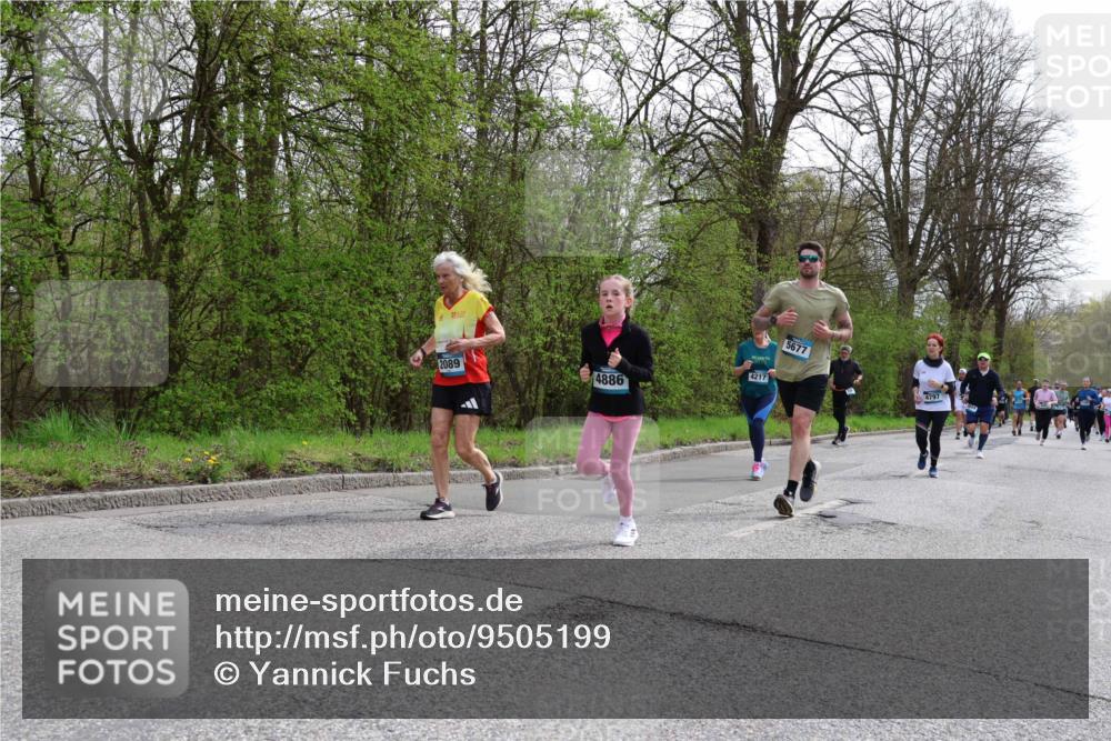12.04.2026 - 45. Internationalen Wilhelmsburger Insellauf Yannick Fuchs http://msf.ph/oto/9505199 12.04.2026 12:55:47 Laufen 2089, 4886, 4217, 5677, 4797 meine-sportfotos.de