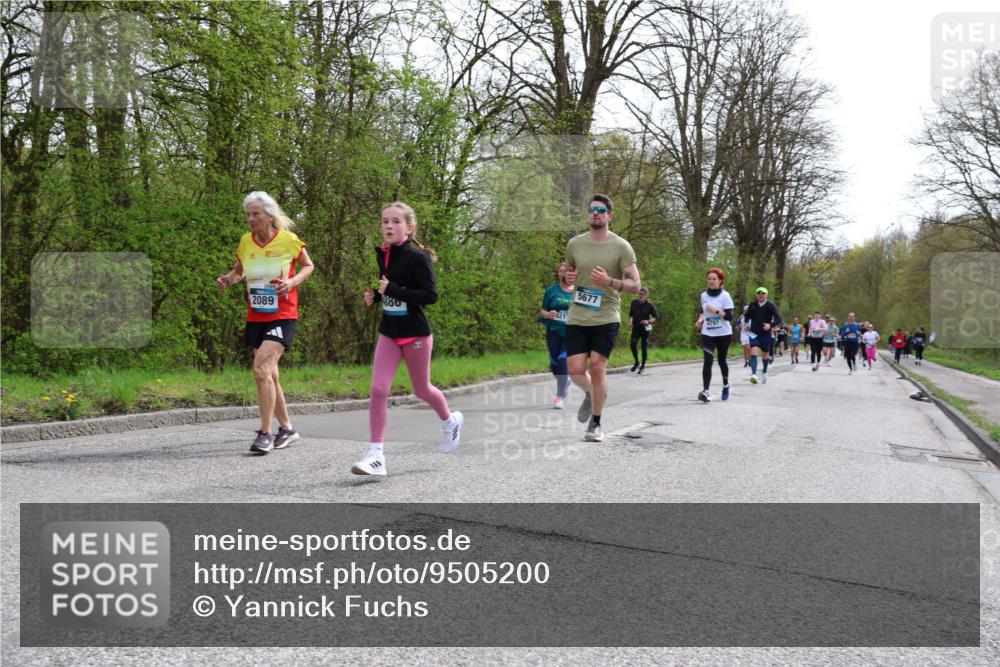 12.04.2026 - 45. Internationalen Wilhelmsburger Insellauf Yannick Fuchs http://msf.ph/oto/9505200 12.04.2026 12:55:48 Laufen 880, 2089, 421, 5677, 4797 meine-sportfotos.de