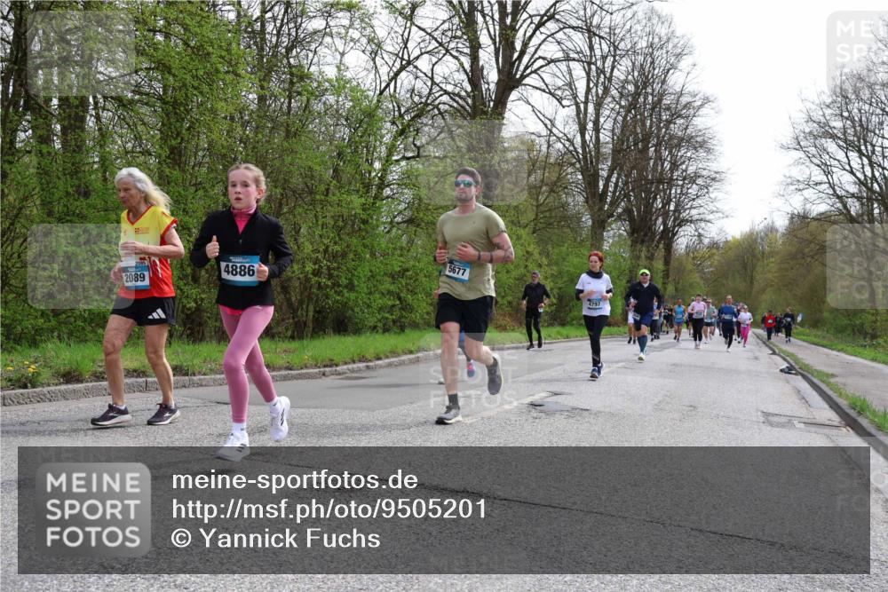 12.04.2026 - 45. Internationalen Wilhelmsburger Insellauf Yannick Fuchs http://msf.ph/oto/9505201 12.04.2026 12:55:48 Laufen 2089, 4886, 5677, 4797 meine-sportfotos.de