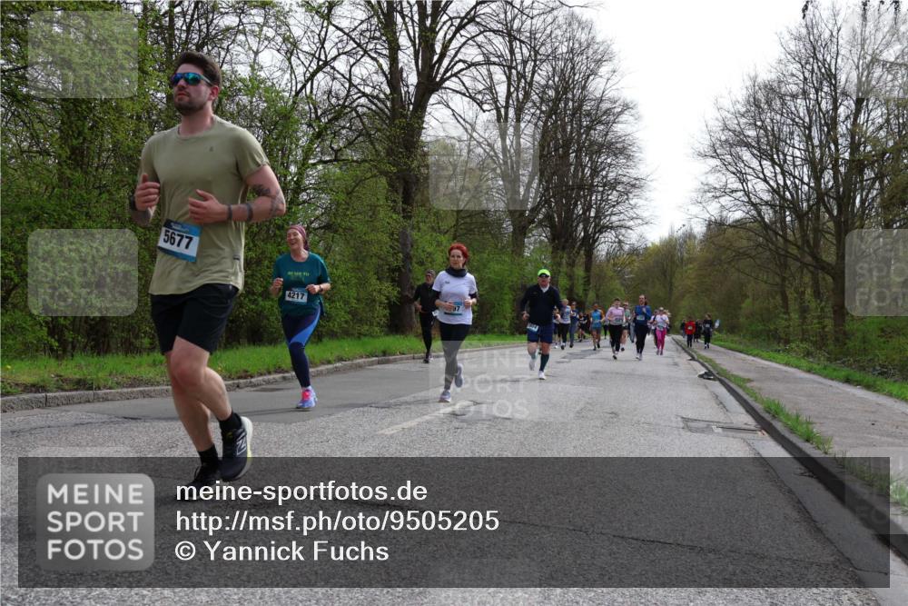 12.04.2026 - 45. Internationalen Wilhelmsburger Insellauf Yannick Fuchs http://msf.ph/oto/9505205 12.04.2026 12:55:49 Laufen 5677, 4217 meine-sportfotos.de