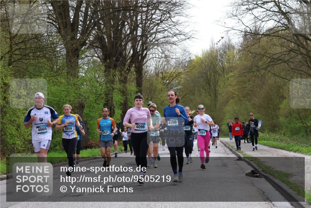 12.04.2026 - 45. Internationalen Wilhelmsburger Insellauf Yannick Fuchs http://msf.ph/oto/9505219 12.04.2026 12:55:52 Laufen 4665, 5859, 4821, 4099, 044, 4100, 4897, 5165, 2584 meine-sportfotos.de