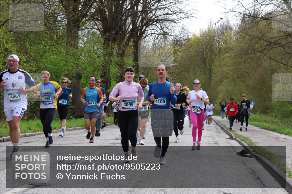 12.04.2026 - 45. Internationalen Wilhelmsburger Insellauf Yannick Fuchs http://msf.ph/oto/9505223 12.04.2026 12:55:52 Laufen 4665, 5859, 3313, 4821, 4100, 5165, 4837, 4099, 2584 meine-sportfotos.de