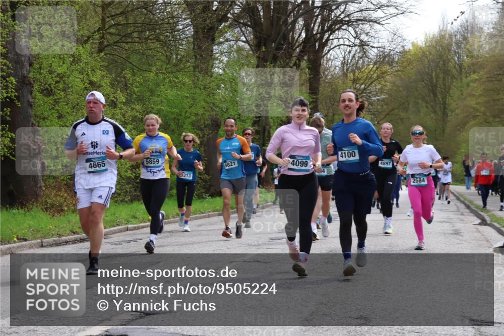 12.04.2026 - 45. Internationalen Wilhelmsburger Insellauf Yannick Fuchs http://msf.ph/oto/9505224 12.04.2026 12:55:53 Laufen 4665, 5859, 4100, 4821, 4099, 4897, 3313, 2584, 5165 meine-sportfotos.de
