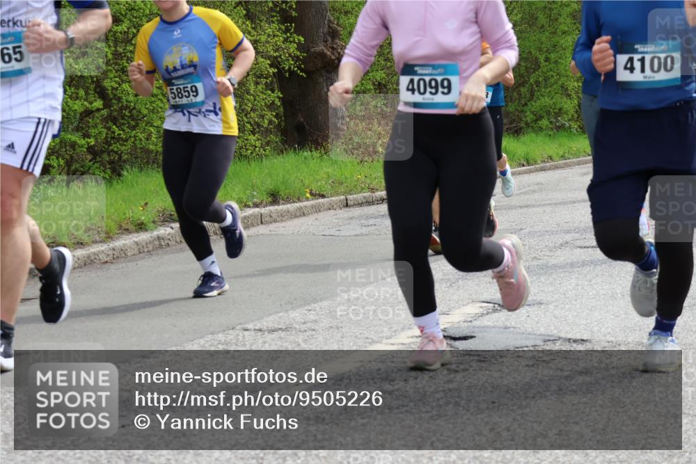 12.04.2026 - 45. Internationalen Wilhelmsburger Insellauf Yannick Fuchs http://msf.ph/oto/9505226 12.04.2026 12:55:54 Laufen 65, 5859, 4099, 4100 meine-sportfotos.de