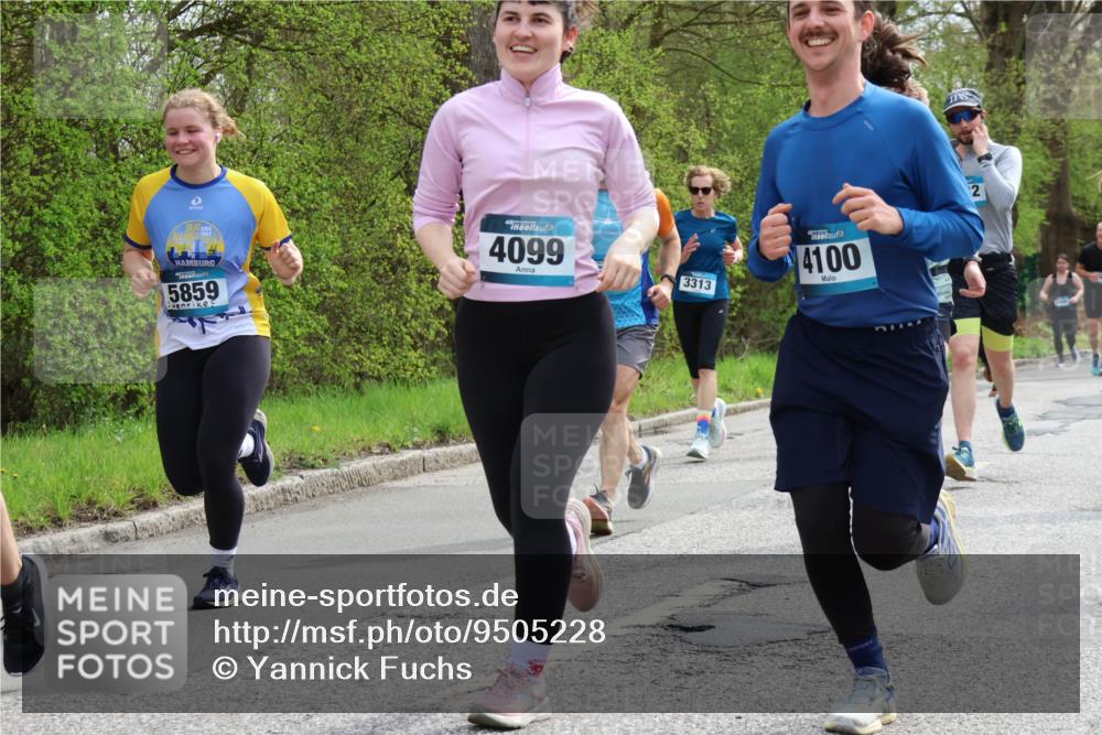 12.04.2026 - 45. Internationalen Wilhelmsburger Insellauf Yannick Fuchs http://msf.ph/oto/9505228 12.04.2026 12:55:55 Laufen 4099, 5859, 3313, 4100, 2 meine-sportfotos.de