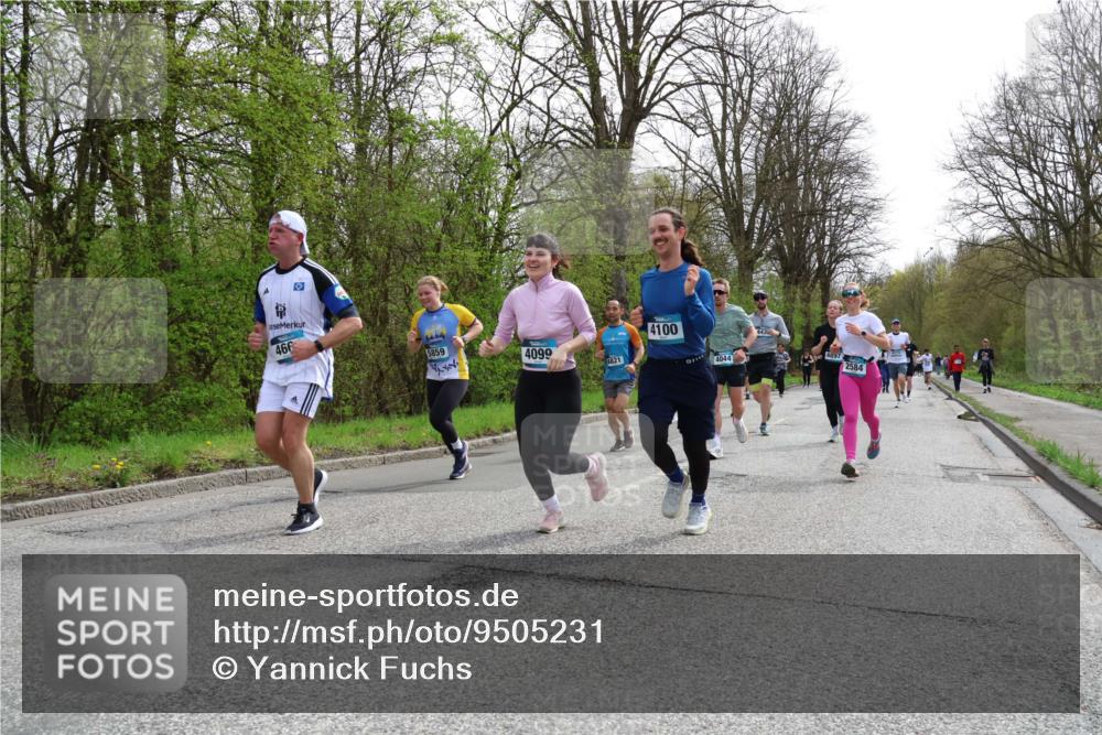 12.04.2026 - 45. Internationalen Wilhelmsburger Insellauf Yannick Fuchs http://msf.ph/oto/9505231 12.04.2026 12:55:55 Laufen 466, 5859, 4099, 1821, 4100, 4044, 443, 4897, 2584 meine-sportfotos.de