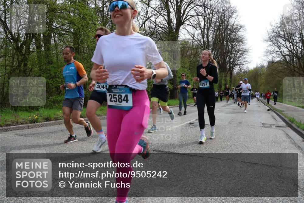 12.04.2026 - 45. Internationalen Wilhelmsburger Insellauf Yannick Fuchs http://msf.ph/oto/9505242 12.04.2026 12:55:57 Laufen 4044, 2584, 2704, 4897, 4273 meine-sportfotos.de