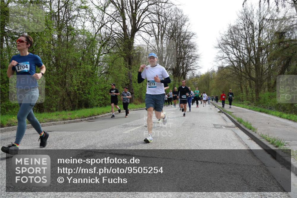 12.04.2026 - 45. Internationalen Wilhelmsburger Insellauf Yannick Fuchs http://msf.ph/oto/9505254 12.04.2026 12:56:00 Laufen 2704, 4273, 5564 meine-sportfotos.de