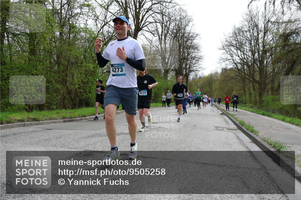 12.04.2026 - 45. Internationalen Wilhelmsburger Insellauf Yannick Fuchs http://msf.ph/oto/9505258 12.04.2026 12:56:01 Laufen 4273, 4133, 5564 meine-sportfotos.de