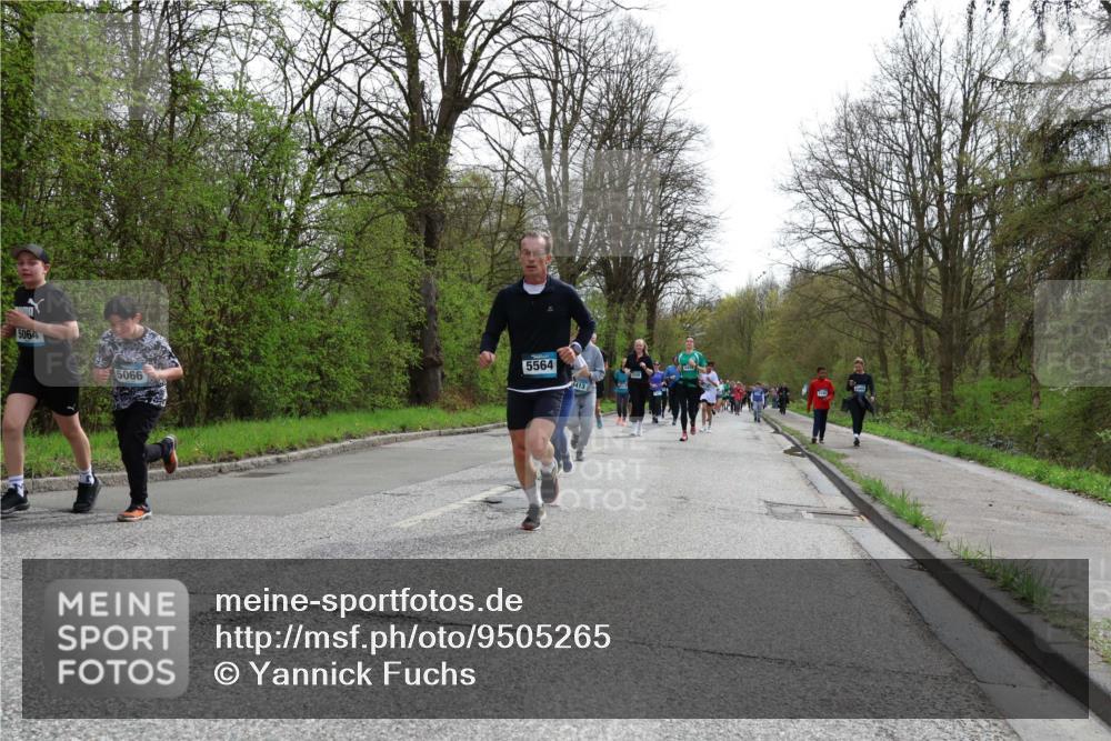 12.04.2026 - 45. Internationalen Wilhelmsburger Insellauf Yannick Fuchs http://msf.ph/oto/9505265 12.04.2026 12:56:02 Laufen 5064, 5564, 5066 meine-sportfotos.de