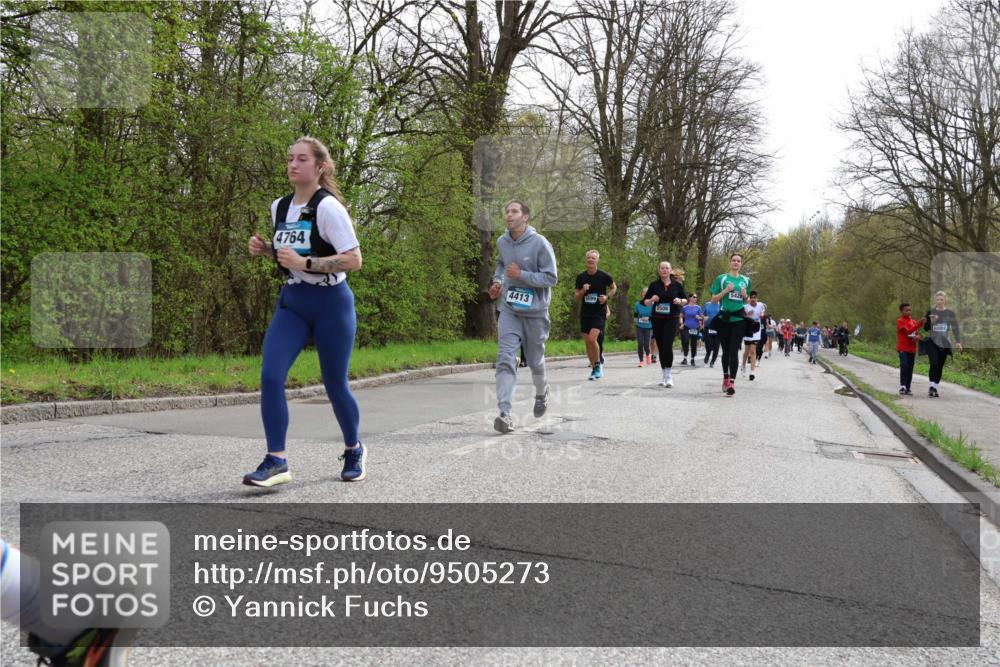 12.04.2026 - 45. Internationalen Wilhelmsburger Insellauf Yannick Fuchs http://msf.ph/oto/9505273 12.04.2026 12:56:04 Laufen 4764, 4413 meine-sportfotos.de
