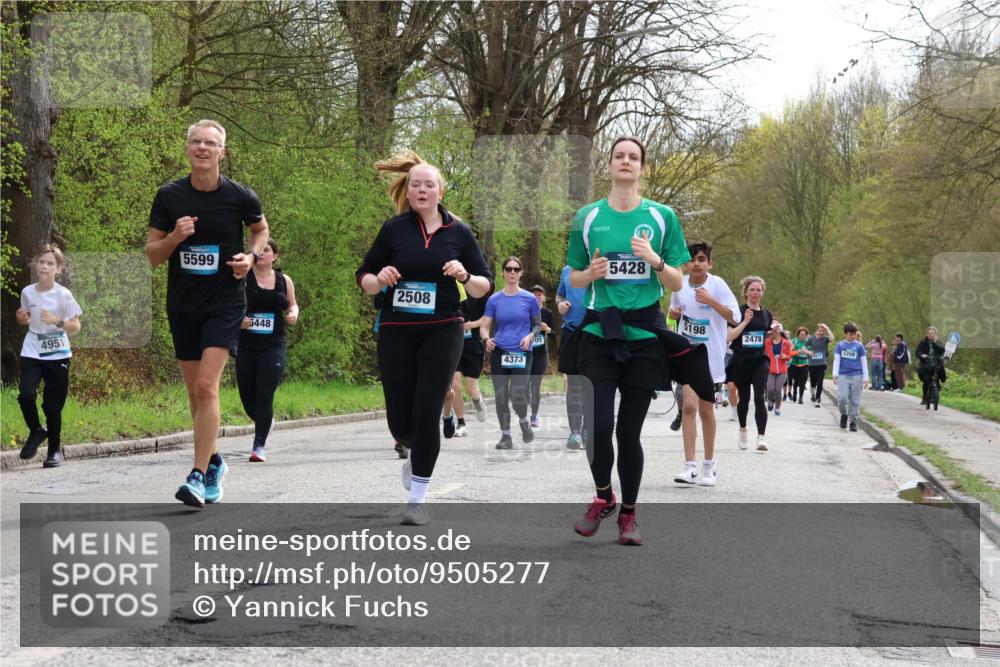 12.04.2026 - 45. Internationalen Wilhelmsburger Insellauf Yannick Fuchs http://msf.ph/oto/9505277 12.04.2026 12:56:05 Laufen 4951, 5599, 5448, 2508, 4373, 5428, 198, 2478, 5208 meine-sportfotos.de