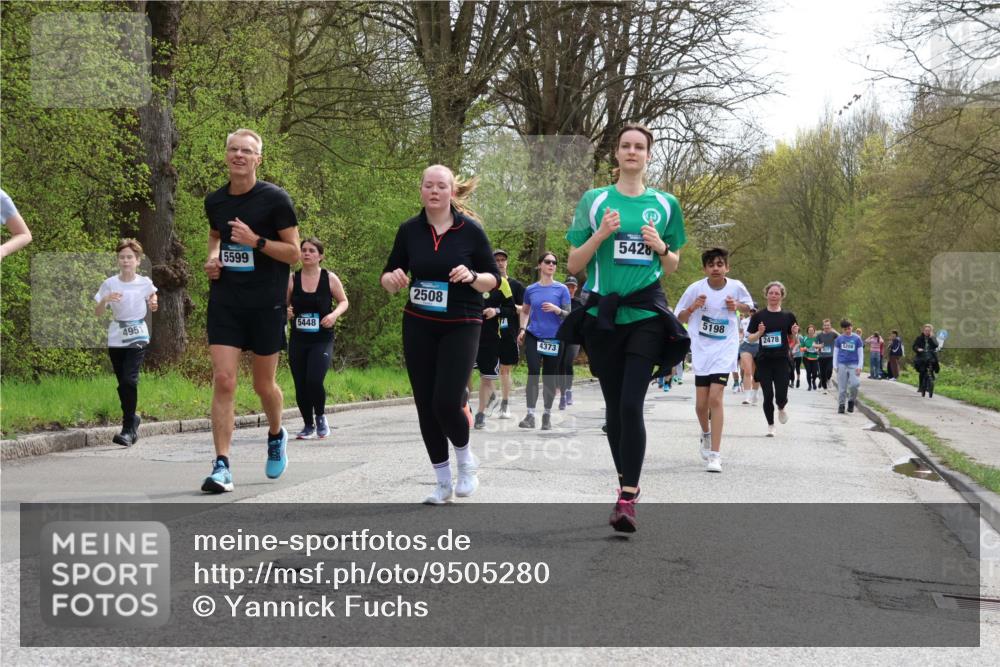 12.04.2026 - 45. Internationalen Wilhelmsburger Insellauf Yannick Fuchs http://msf.ph/oto/9505280 12.04.2026 12:56:05 Laufen 495, 5599, 5448, 2508, 4373, 5428, 5198, 2478, 5208 meine-sportfotos.de