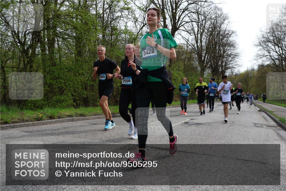12.04.2026 - 45. Internationalen Wilhelmsburger Insellauf Yannick Fuchs http://msf.ph/oto/9505295 12.04.2026 12:56:08 Laufen 5599, 2508, 5428, 2412, 4372, 5198, 2478 meine-sportfotos.de