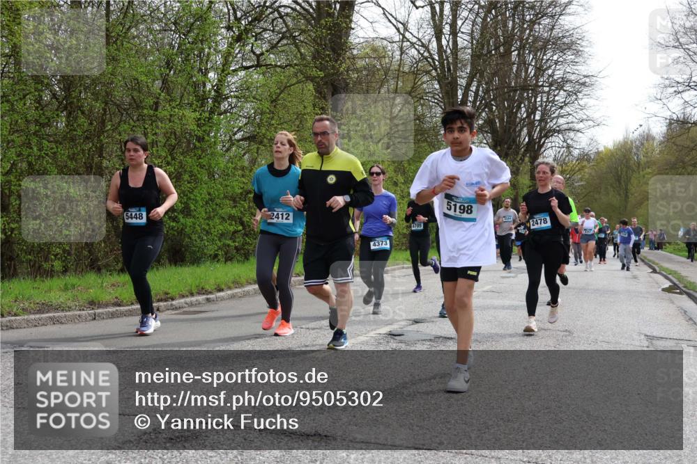 12.04.2026 - 45. Internationalen Wilhelmsburger Insellauf Yannick Fuchs http://msf.ph/oto/9505302 12.04.2026 12:56:09 Laufen 5448, 2412, 4373, 4705, 5198, 4584, 2478 meine-sportfotos.de