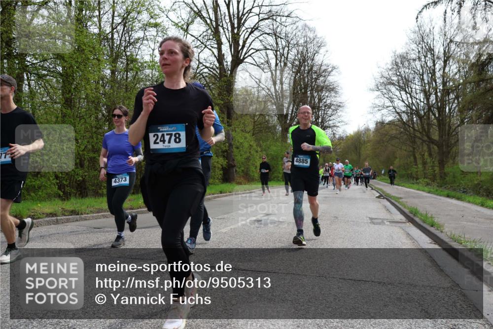 12.04.2026 - 45. Internationalen Wilhelmsburger Insellauf Yannick Fuchs http://msf.ph/oto/9505313 12.04.2026 12:56:11 Laufen 4373, 2478, 4885 meine-sportfotos.de