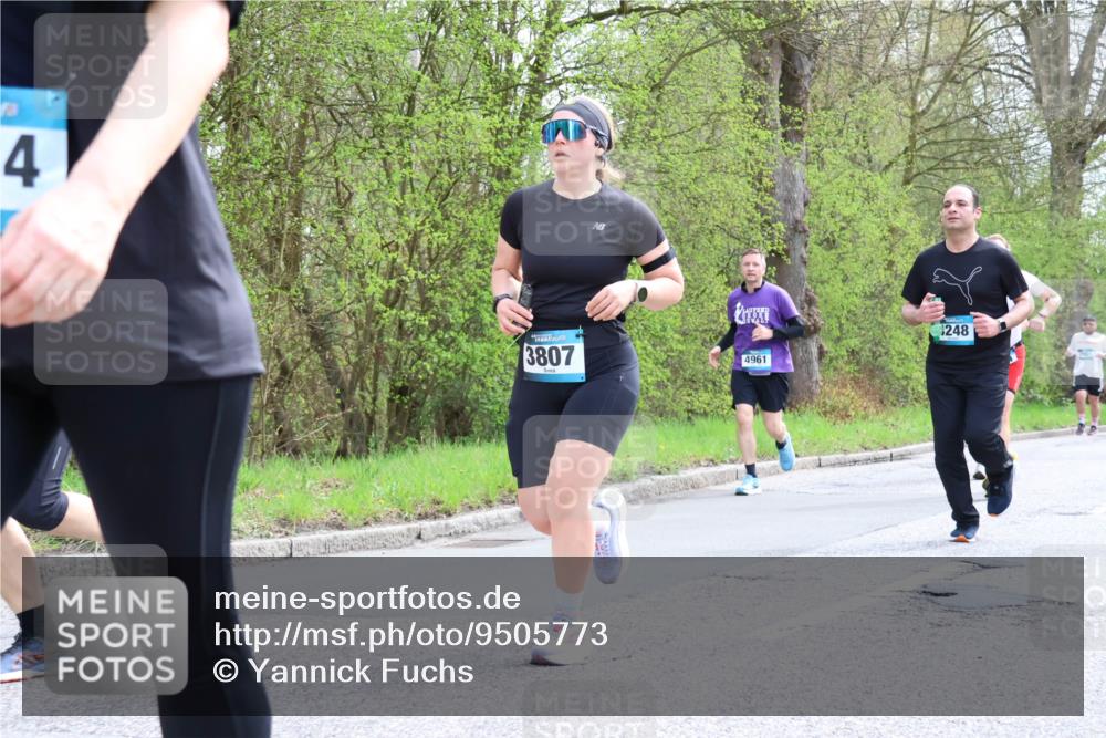 12.04.2026 - 45. Internationalen Wilhelmsburger Insellauf Yannick Fuchs http://msf.ph/oto/9505773 12.04.2026 12:58:15 Laufen 4, 3807, 4961, 1248 meine-sportfotos.de
