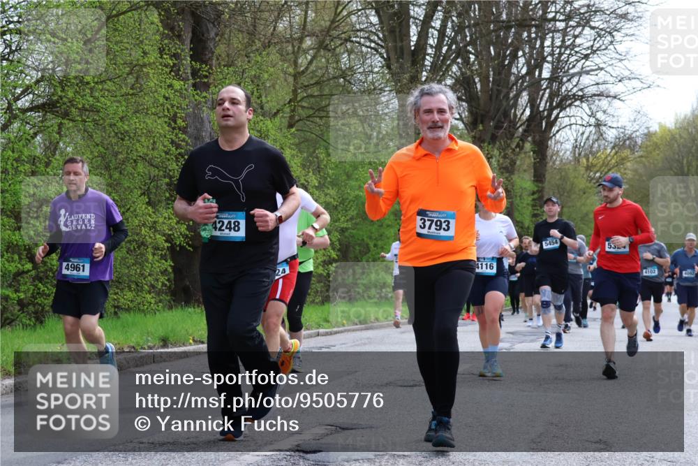 12.04.2026 - 45. Internationalen Wilhelmsburger Insellauf Yannick Fuchs http://msf.ph/oto/9505776 12.04.2026 12:58:16 Laufen 4248, 4961, 24, 3793, 5454, 53, 4116, 4102, 4092 meine-sportfotos.de